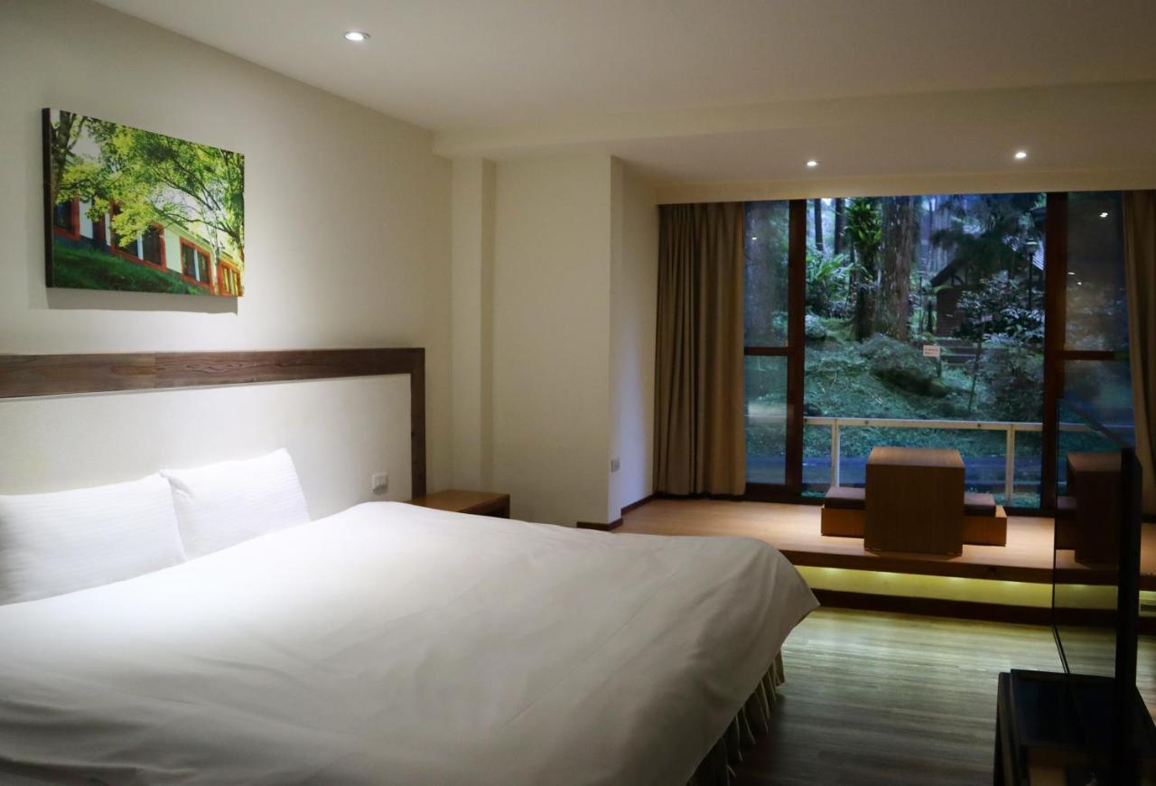 Howard Resort Xitou Lugu Exterior photo