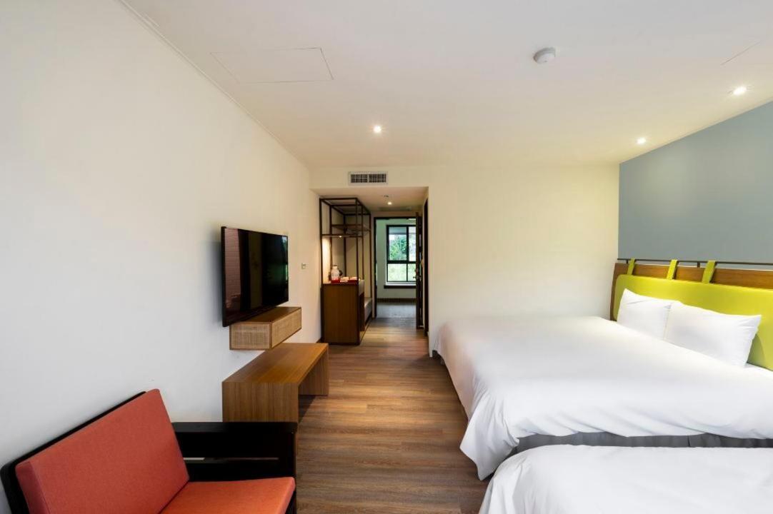 Howard Resort Xitou Lugu Exterior photo