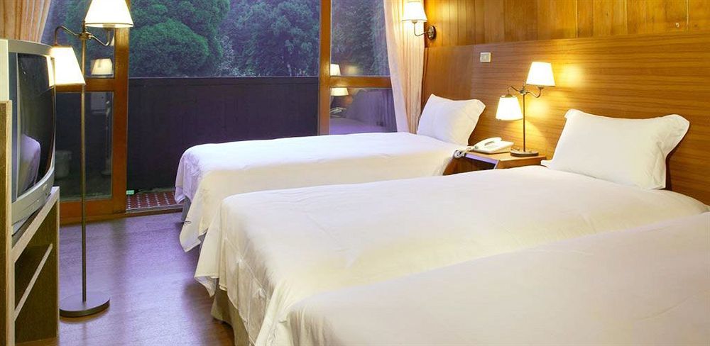 Howard Resort Xitou Lugu Exterior photo